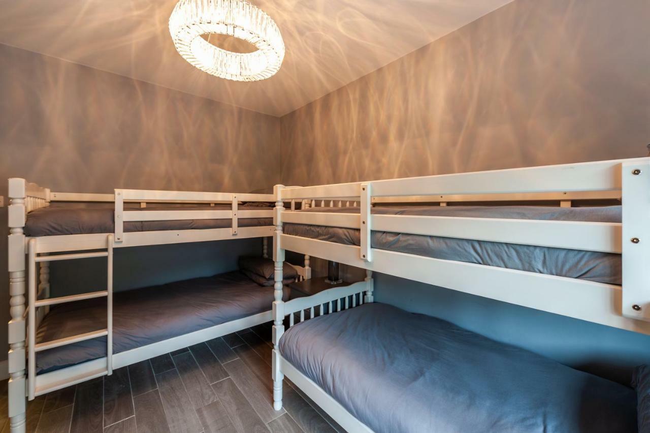 The Town House Kinsale, Hosted By Exquisite Holiday Homes, Sleeps 16 Экстерьер фото
