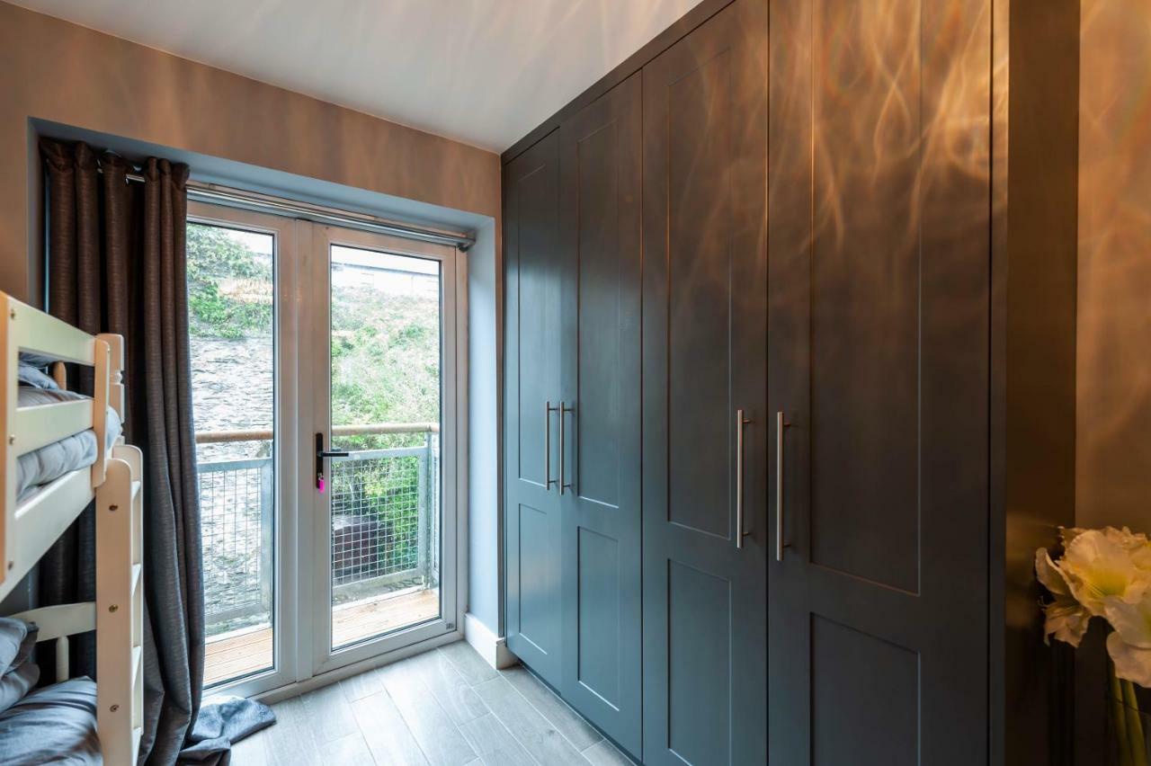 The Town House Kinsale, Hosted By Exquisite Holiday Homes, Sleeps 16 Экстерьер фото